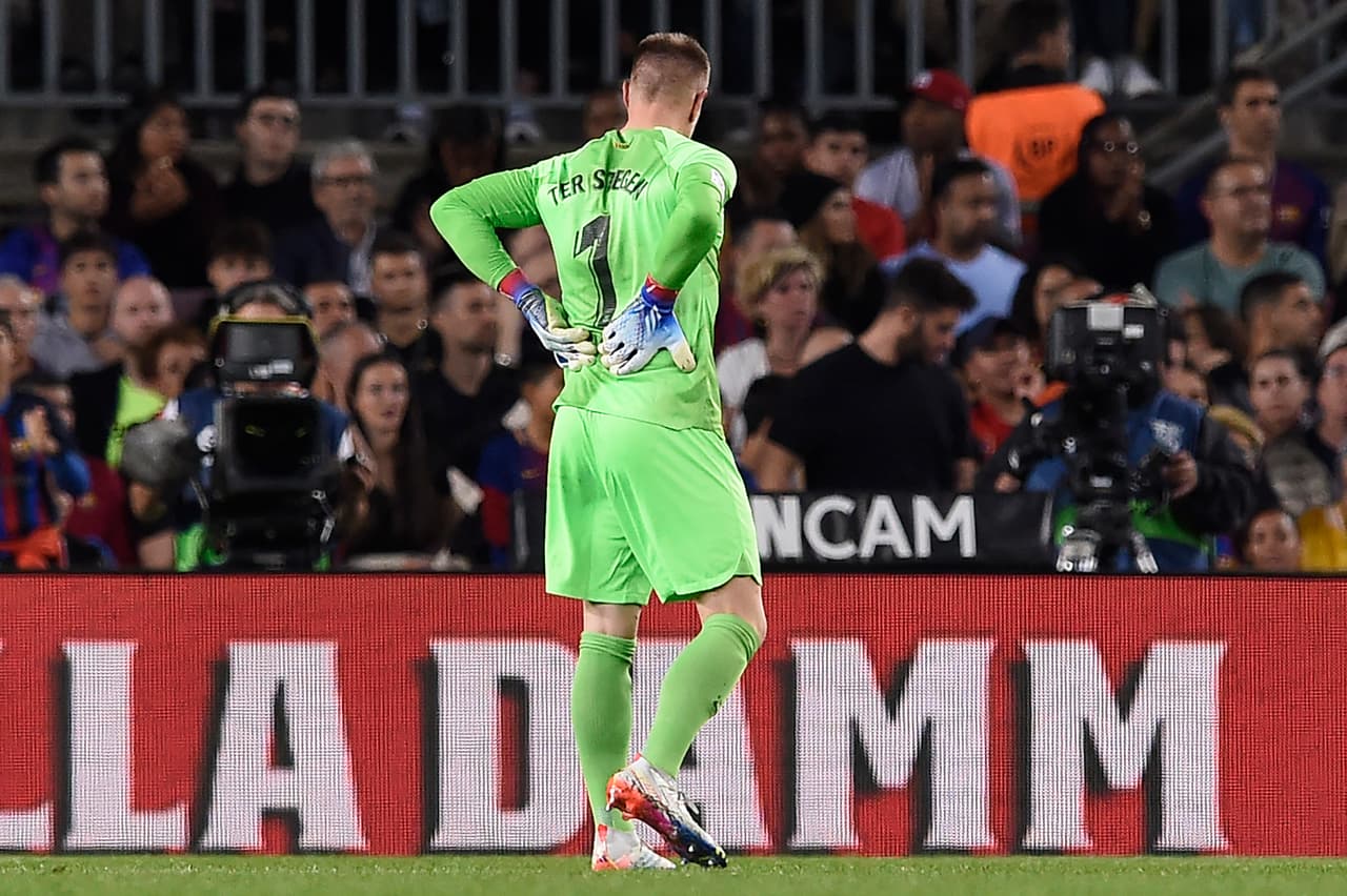 Ter Stegen anuncia que será operado de la espalda