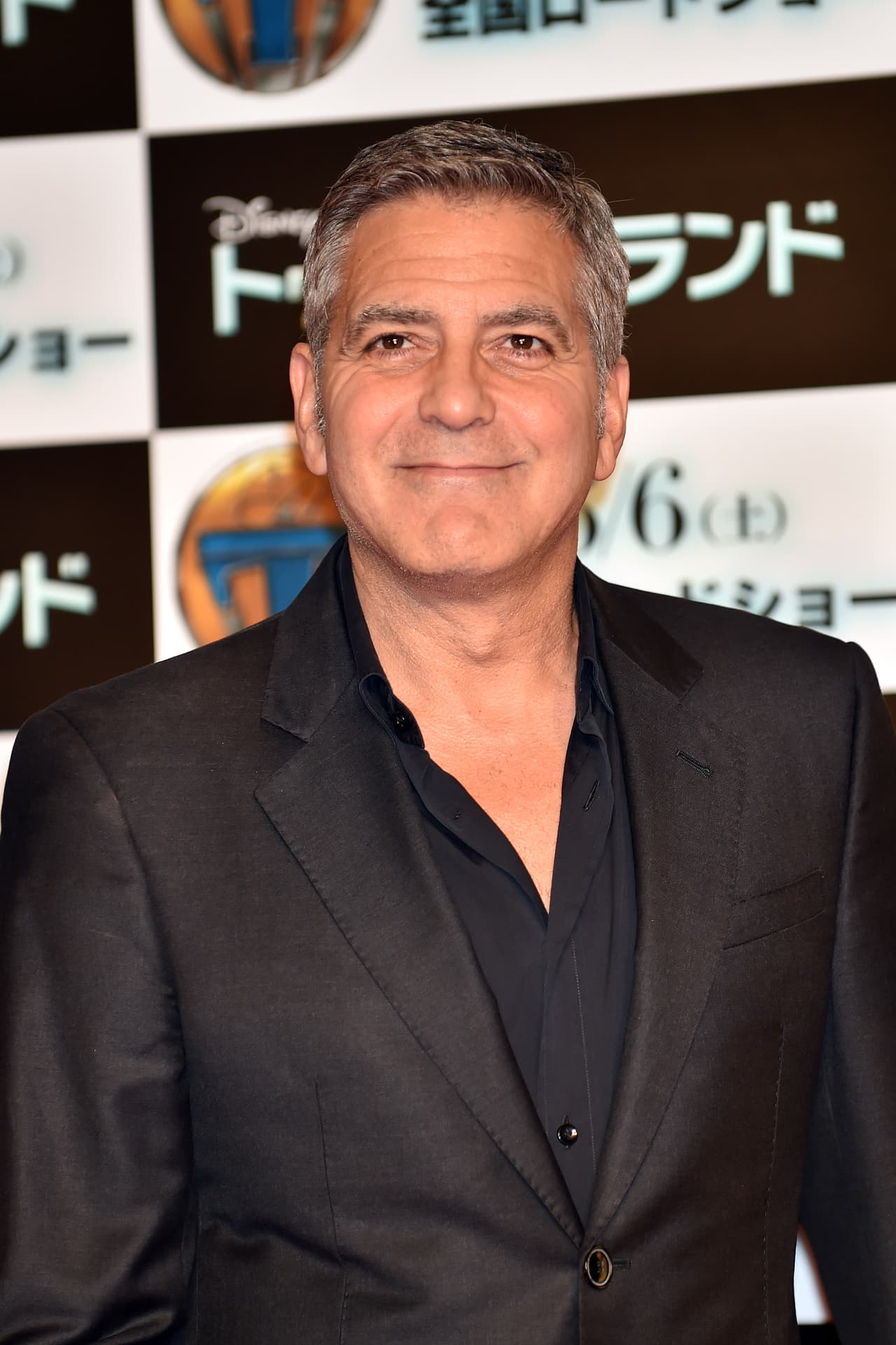 Clooney presentó su película con Disney, 'Tomorrowland', con gran éxito en Japón.