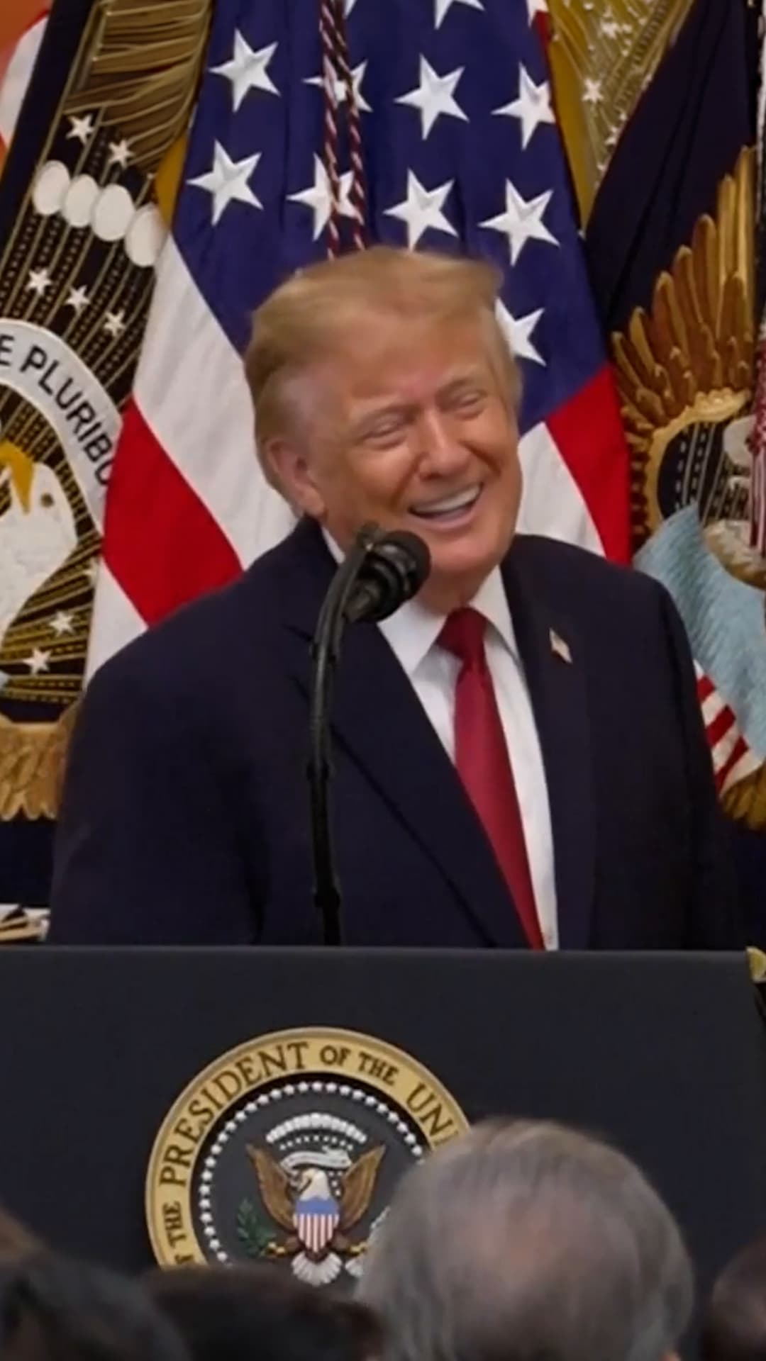 Trump está orgulloso de cambiarle el nombre al Golfo de México a Golfo de América