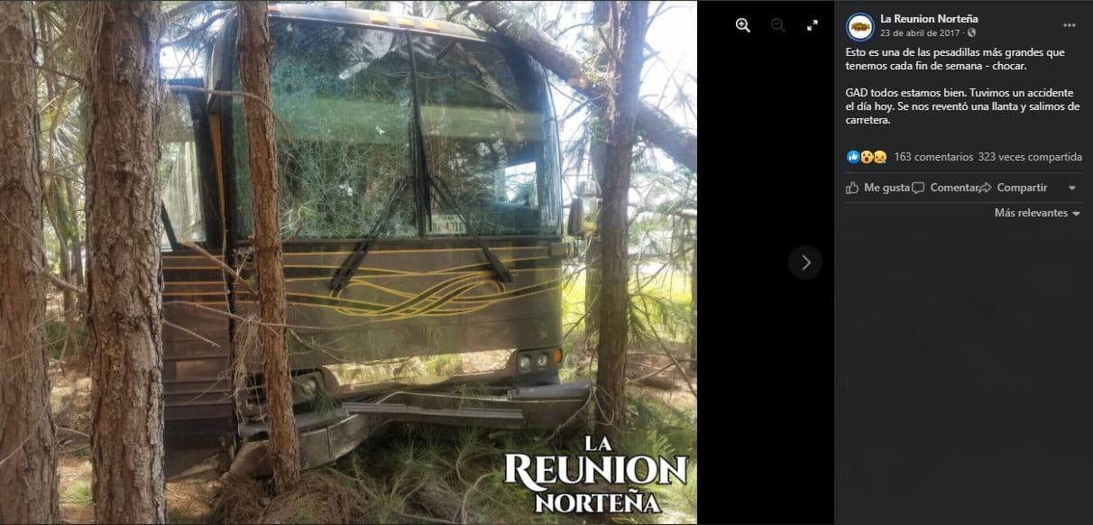 Una llanta del autobús en el que se trasladaban reventó, por lo que el chofer vehículo perdió el control e 
<b>impactó contra unos árboles</b> al costado de la vía. El grupo, originario de Dallas, Texas, se creó en 2008 y ya lleva siete discos grabados.