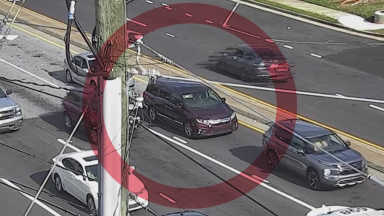 Persecución a toda velocidad termina en choque, carrera a pie y detención de dos menores