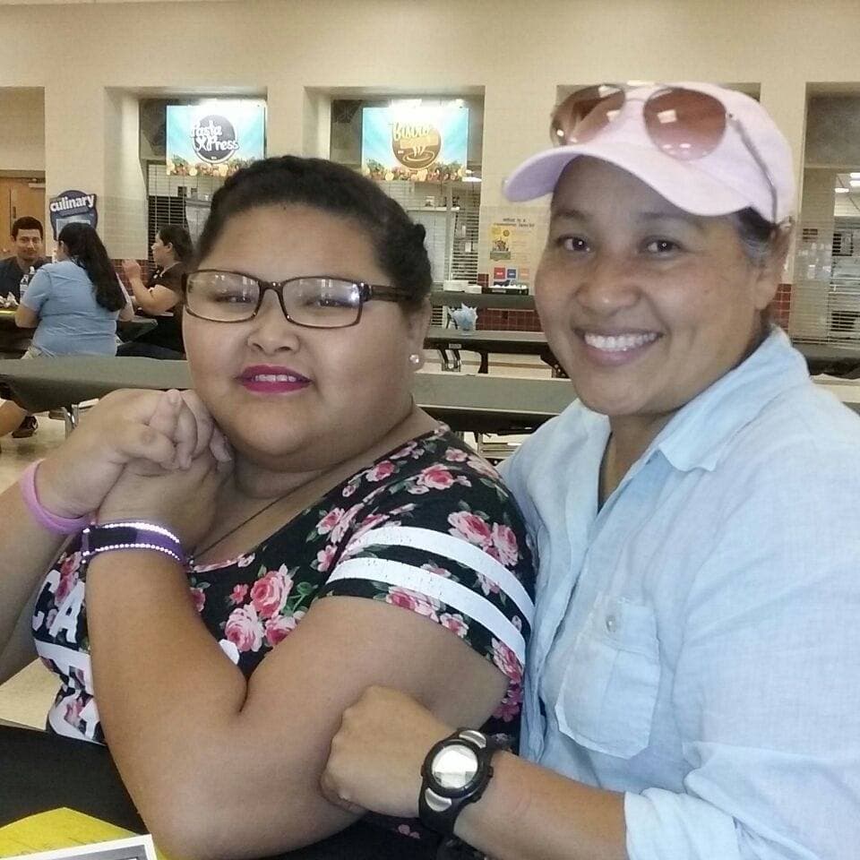 “En el mundo hay 7,000 enfermedades raras. Mi hija padece tres”