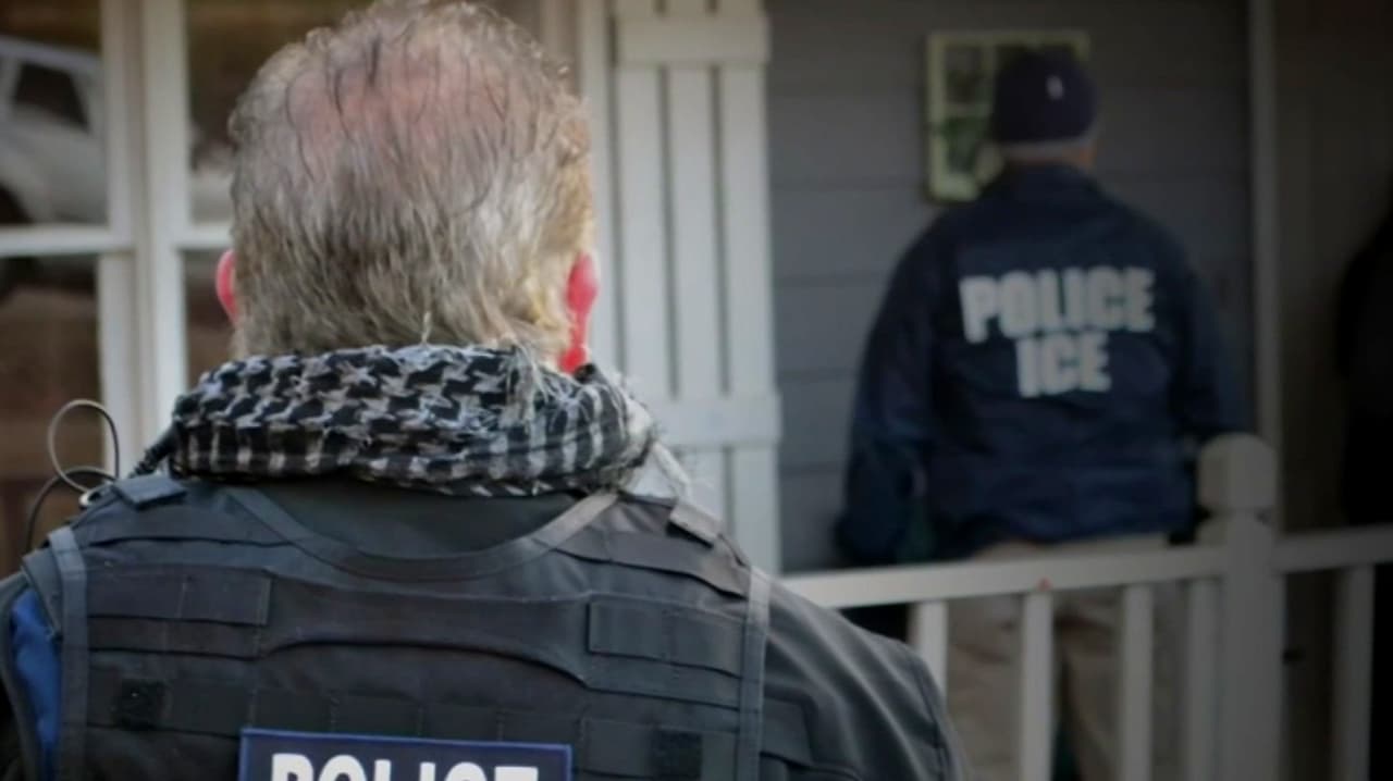 Cómo recuperar las pertenencias de una persona detenida por ICE y qué documentos se necesitan