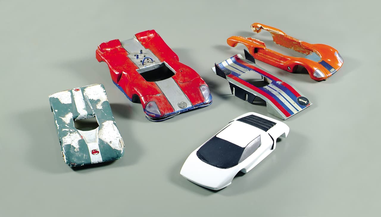 Aplicó sus visiones y talento desde pequeño, creando modelos con materiales sencillos.