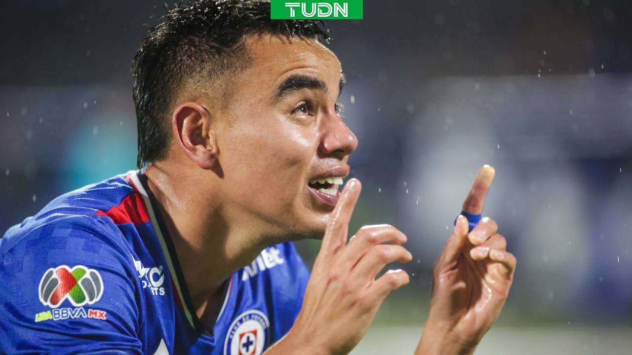 ¡Con dedicatoria al cielo! Charly Rodríguez pierde a su abuelita y llora tras doblete