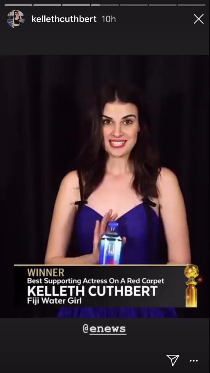 El fenómeno hizo que E! le otorgara un 'premio' como Mejor Actriz de Reparto en una Alfombra Roja, para compensarla por su singular labor de aparecer en decenas de fotografías detrás de personalidades como Jim Carrey, Richard Madden y Dakota Fanning, entre otras.