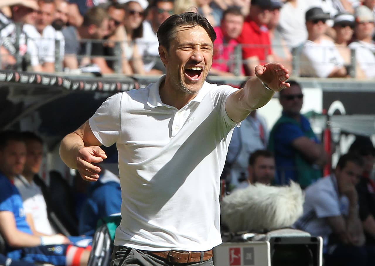 En fotos: Eintracht Frankfurt ganó con Salcedo y se acercó a zona de torneos continentales