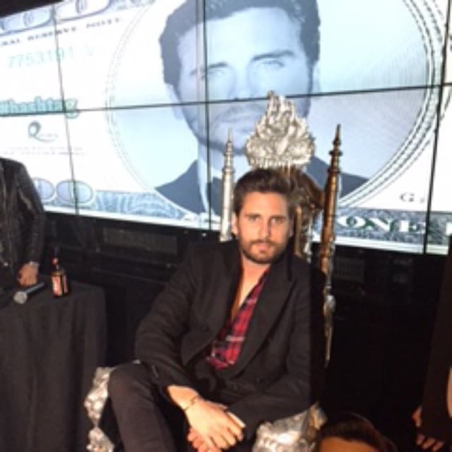 "Llevo haciendo dinero desde que era un niño, y seguiré haciendo dinero, así que no estoy preocupado por ello. Me siento bien", dijo a la publicación.