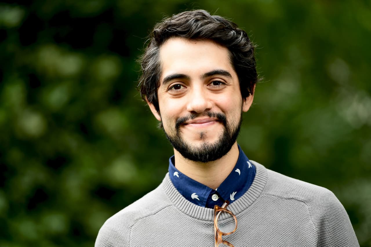 López Estrada vive desde hace años en Estados Unidos y ha tenido varios proyectos como director cinematográfico y de videos musicales en este país.
<br>