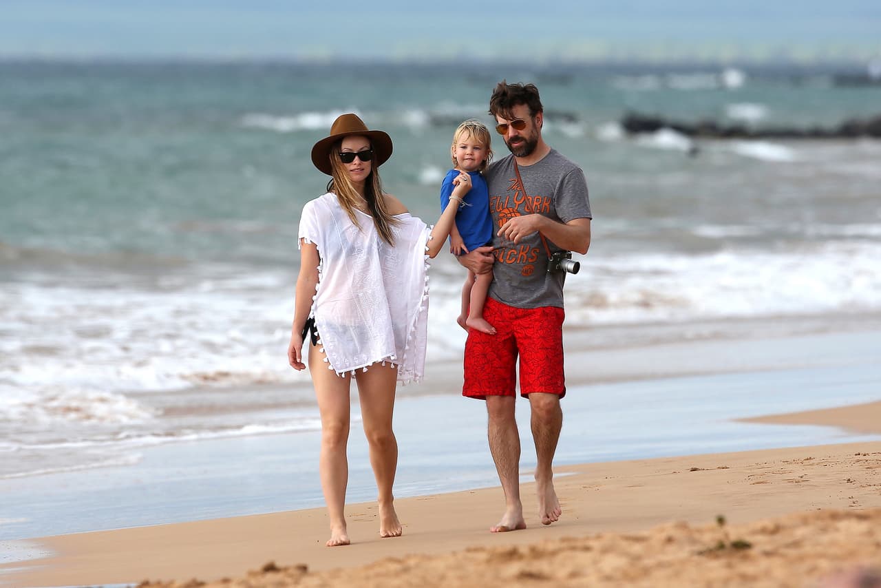 El nene sigue creciendo y poniéndose muy guapo, seguro Olivia será una mamá súper celosa.