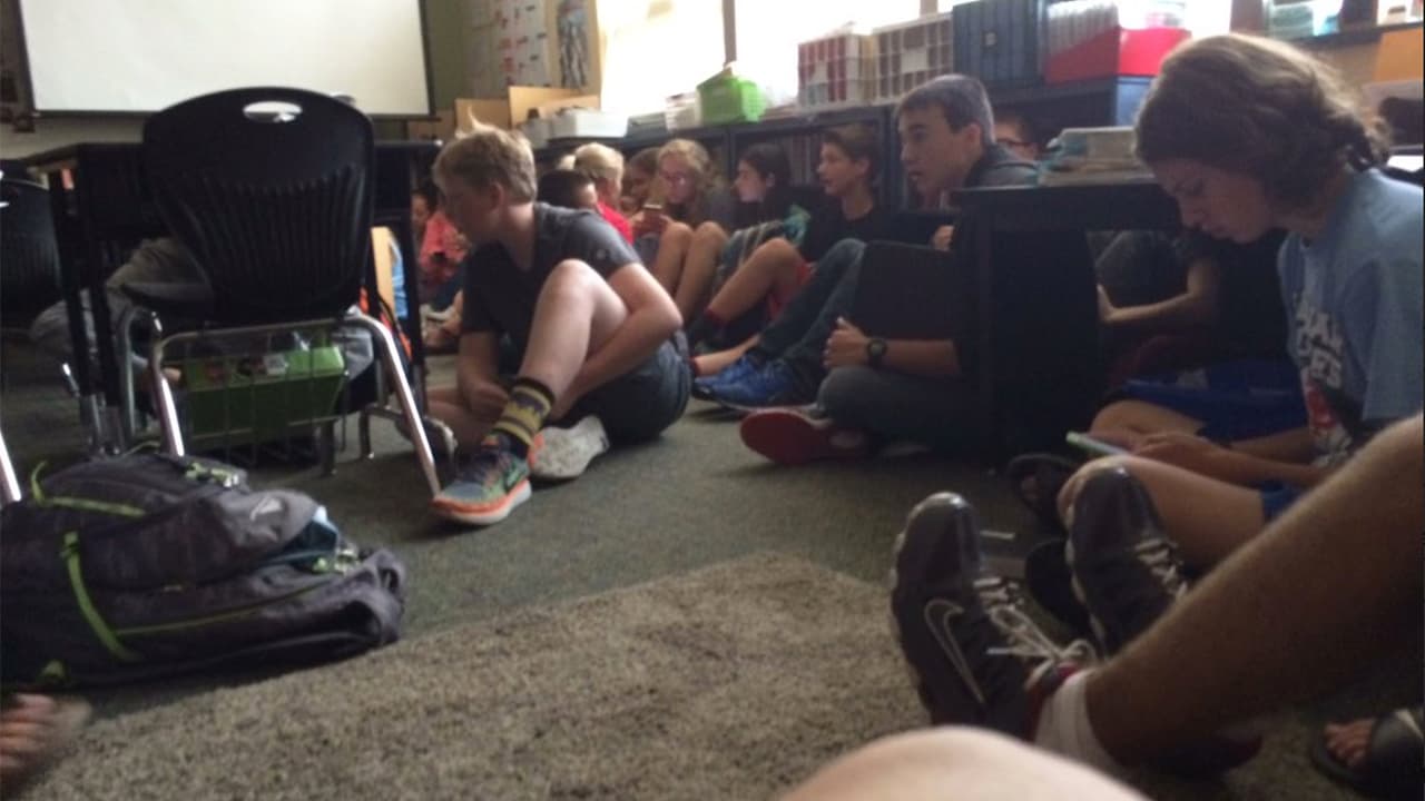 Un alumno muerto y tres heridos en un tiroteo en una secundaria en el estado de Washington