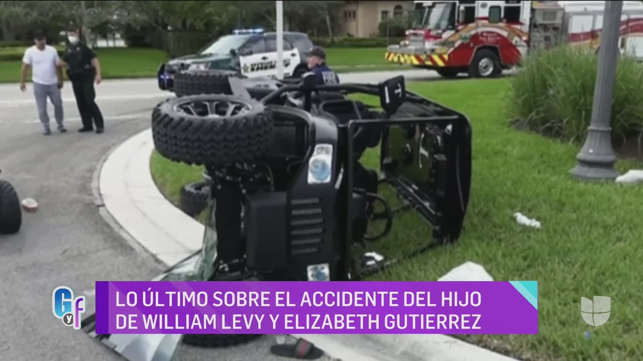 El joven de 14 años sufrió un accidente al conducir un carro de golf en Weston, Florida. Tuvo que ser
<b><a href="https://www.univision.com/famosos/operan-de-emergencia-a-christopher-hijo-de-william-levy-tras-un-accidente-en-florida-fotos" target="_blank">trasladado a un hospital vía aérea</a></b>. Iba acompañado por dos jovencitas, de 13 y 14 años.
<br>