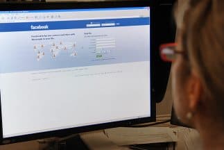 Facebook ha definido qué significa ser un político y quién no será verificado