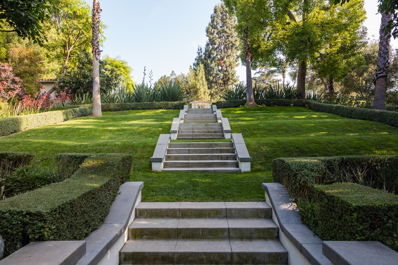 Photo © 2017 Splash News/The Grosby Group EXCLUSIVE Los Feliz, April 14, 2017. Angelina Jolie splashes out nearly $25 million on a six-bed-home in Los Feliz, CA. The six-bed, 10 bathroom property, set on 2.1 acres, once belong to Cecil B. DeMille. The home originally sold for $28,000 in 1916. The home is located in the gated area of Laughlin park, a short drive from the Los Feliz compound she shared with Brad Pitt. Aerial views of the property, land and pool.