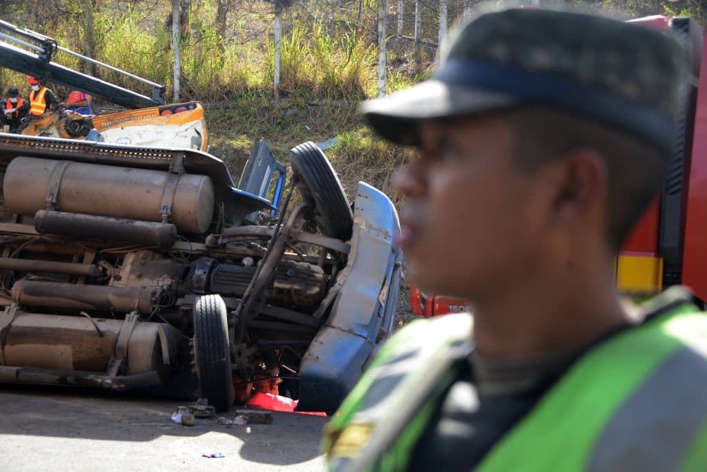 Se desconoce qué causó el accidente, las autoridades investigan si la velocidad pudo ser un factor.