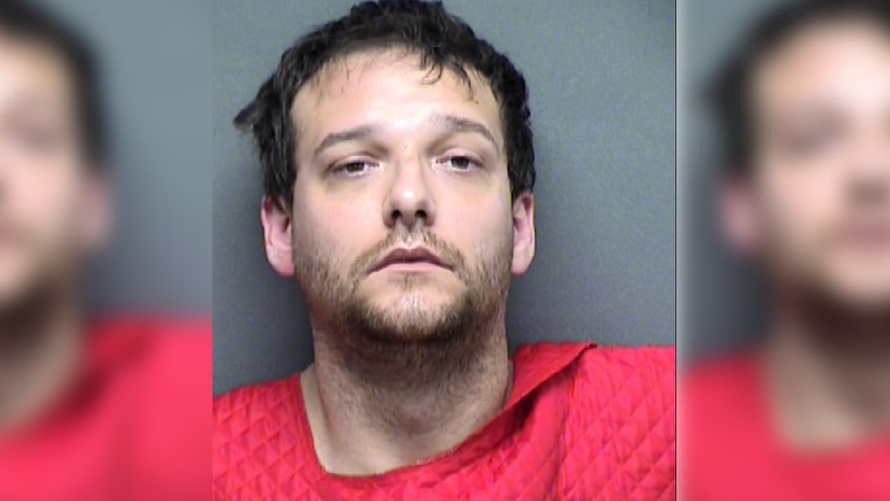 Hombre confiesa haber matado a una mujer frente a sus dos hijos dentro de un Motel 6 en San Antonio