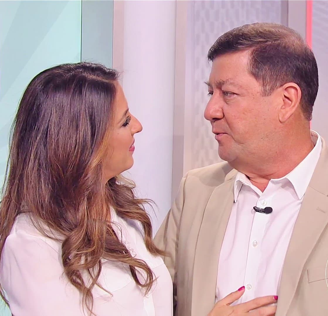 Maity Interiano aflojó los sentimientos de sus compañeros cuando recibió una sorpresa mientras presentaba una de las cápsulas del programa.
<br>