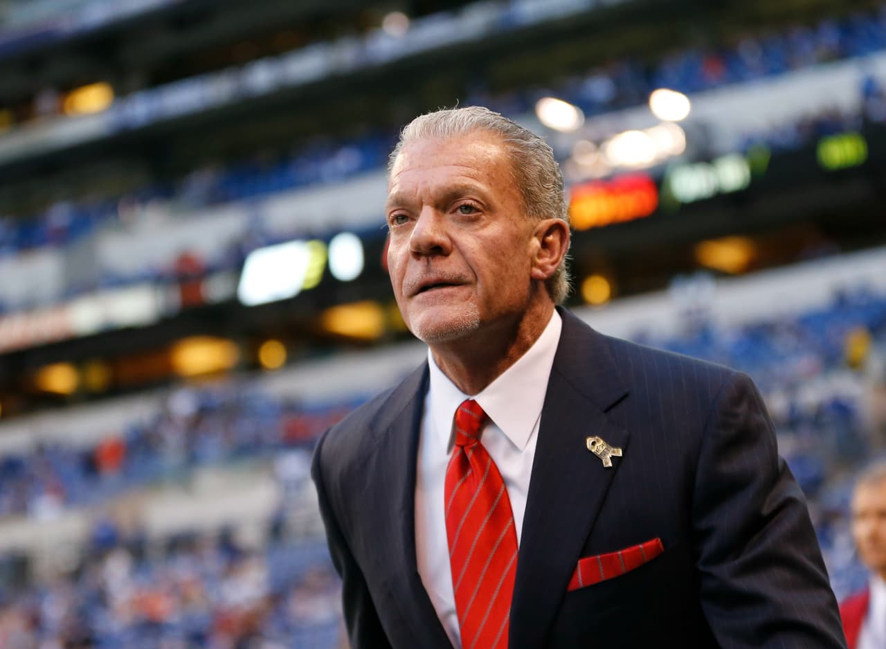 Jim Irsay le ofrecerá contrato multianual y millonario a Andrew Luck