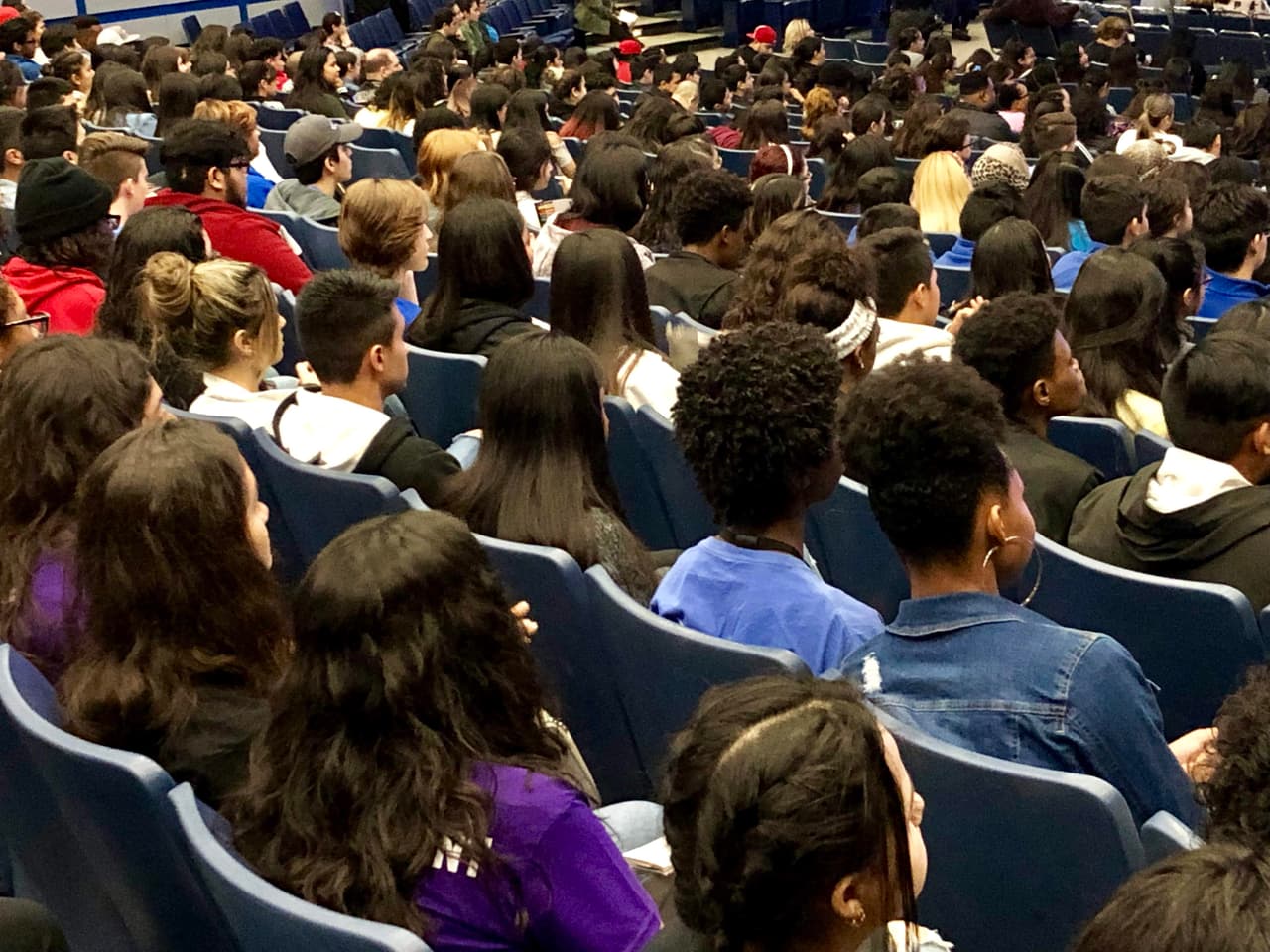 Los asistentes tuvieron la oportunidad de hablar con expertos en las carreras de su elección.
<br>