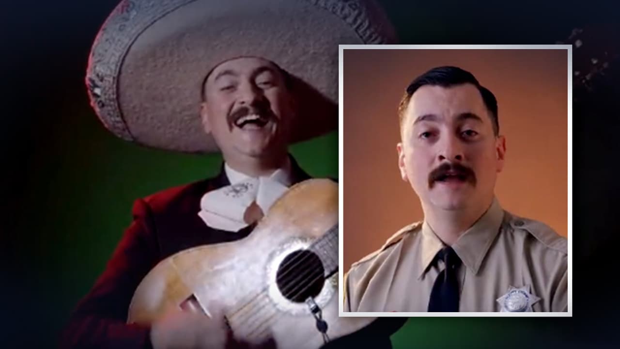 Conoce a Carlos Mutti, el policía de San Diego que también es mariachi