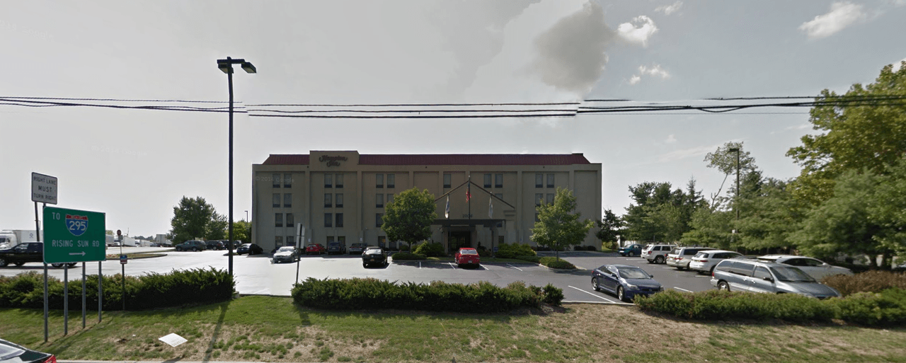 Despedida del trabajo por amamantar a su hija recién nacida