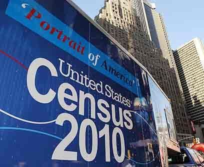 Fecha de nacimientoLa séptima pregunta es: ¿Cuál es la edad de la Persona 1 y cuál es su fecha de nacimiento? La edad debe ser la que tienes al 1ero de abril de 2010.Y para tu fecha de nacimiento, debes completar los casilleros; el primero para el mes, el segundo para el día y el tercero, para el año.