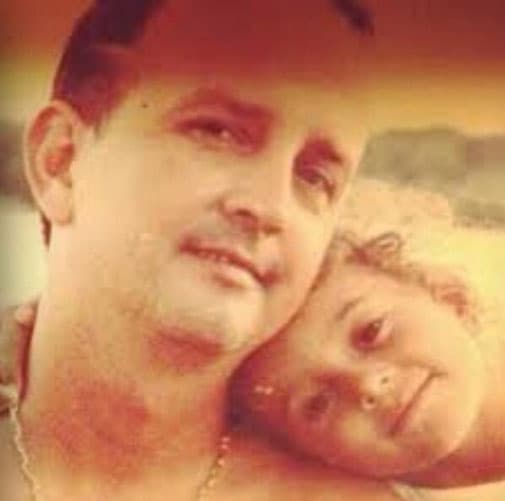 Te presentamos al papá de 
<b><a href="http://www.univision.com/temas/paulina-goto" target="_blank">Paulina Goto</a></b>, desde pequeña era una niña muy tierna.