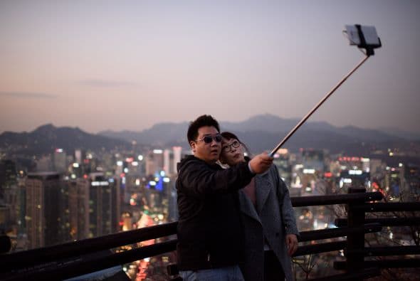 El Selfie Stick es sumamente popular.