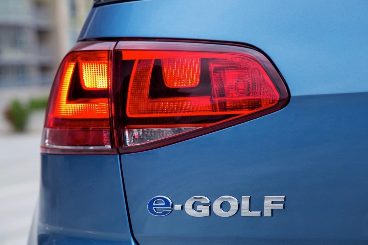 Volkswagen llama a revisión a 5,000 E-Golf por defecto en la batería