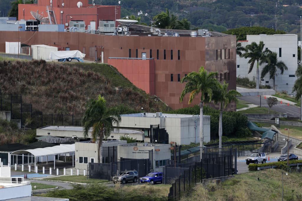 EEUU da los primeros pasos para eventual reapertura de embajada en Venezuela tras 7 años cerrada