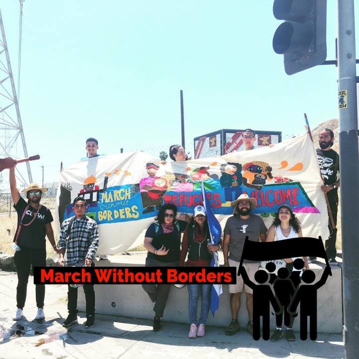 Marchan desde Los Ángeles a la frontera para recibir "con los brazos abiertos" a la caravana de migrantes