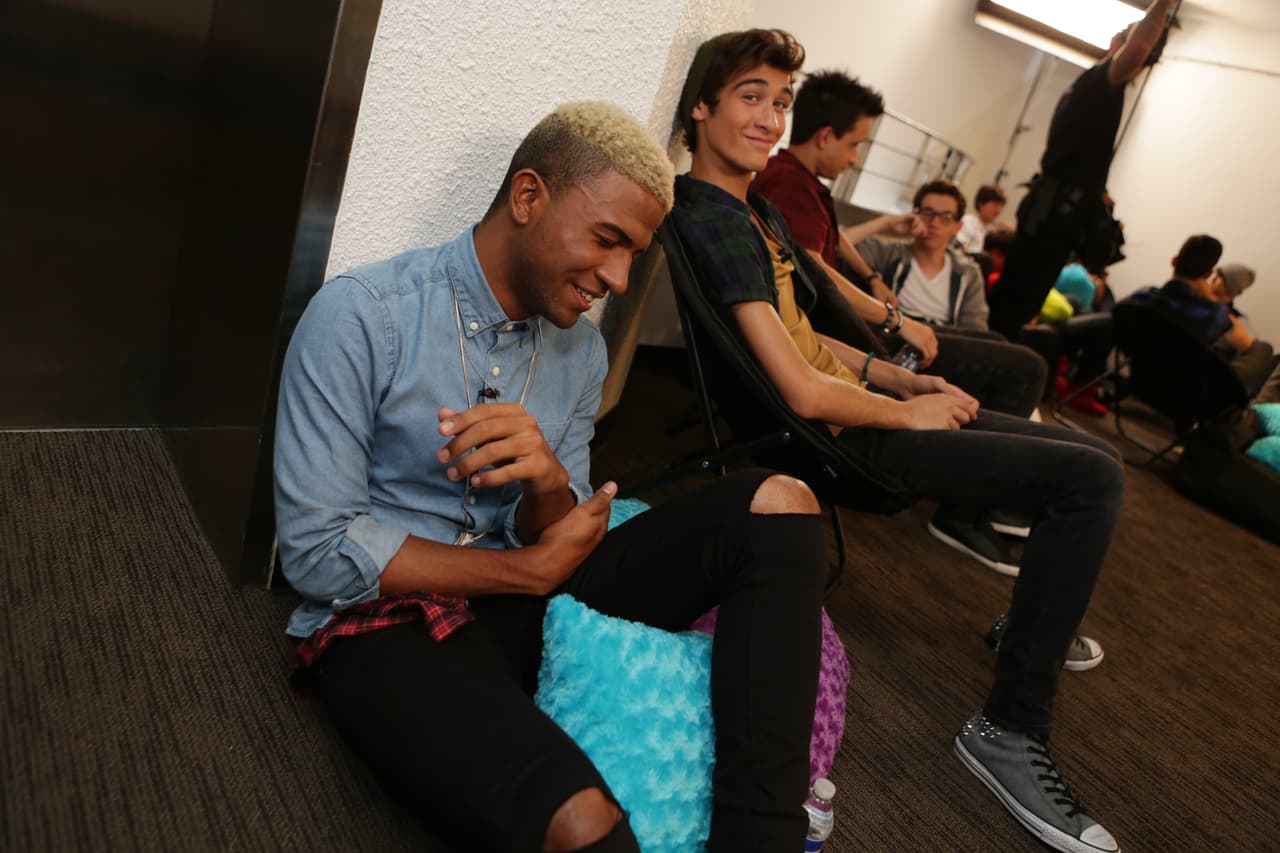 La presentación de los videos nos tuvo en el filo de las sillas. Ahora sit back, relax y mira todo lo que no salió en televisión.