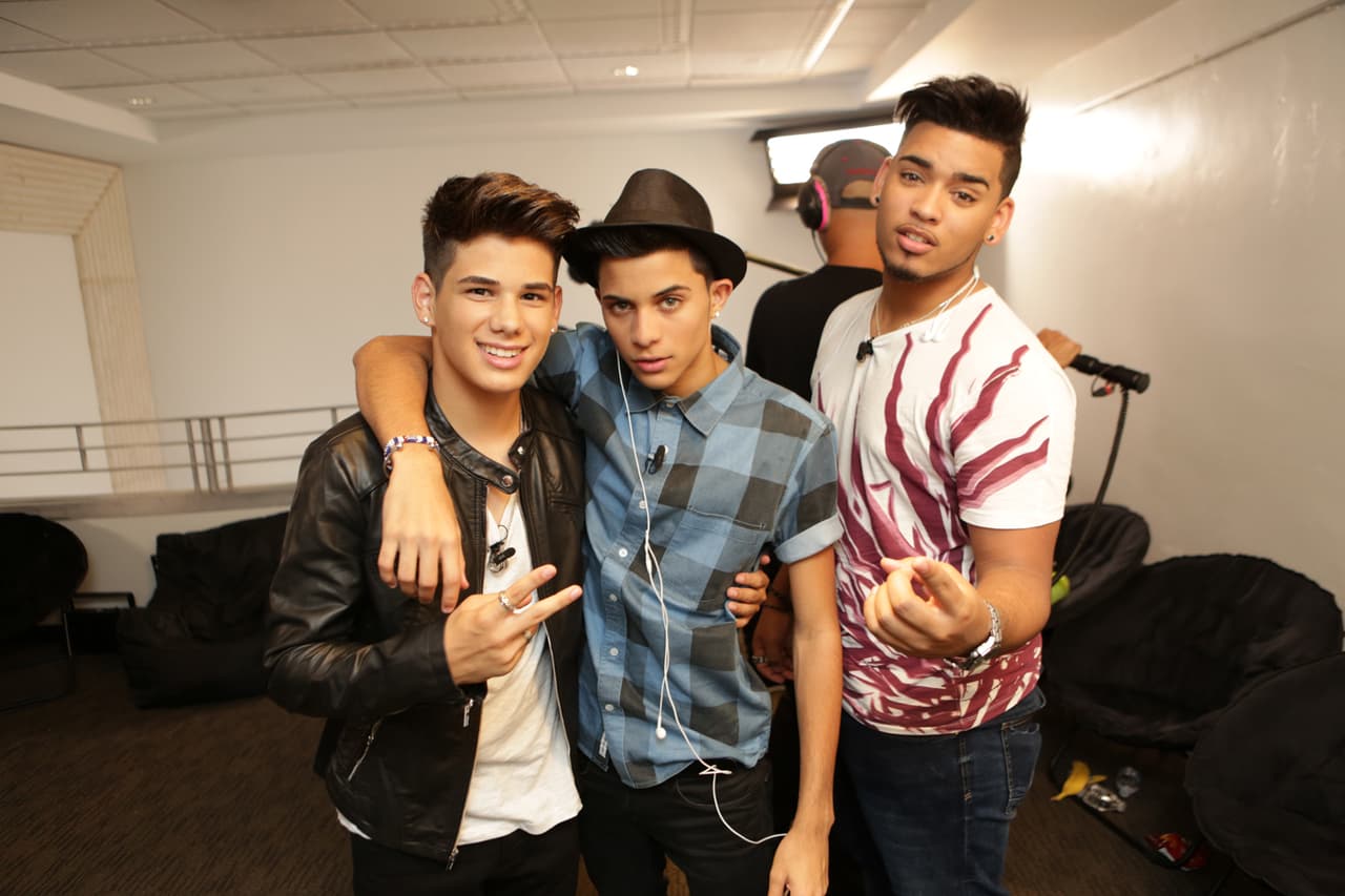 La presentación de los videos nos tuvo en el filo de las sillas. Ahora sit back, relax y mira todo lo que no salió en televisión.