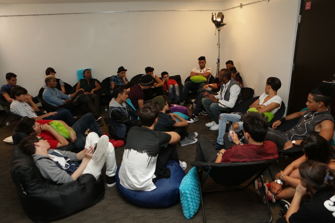 La presentación de los videos nos tuvo en el filo de las sillas. Ahora sit back, relax y mira todo lo que no salió en televisión.