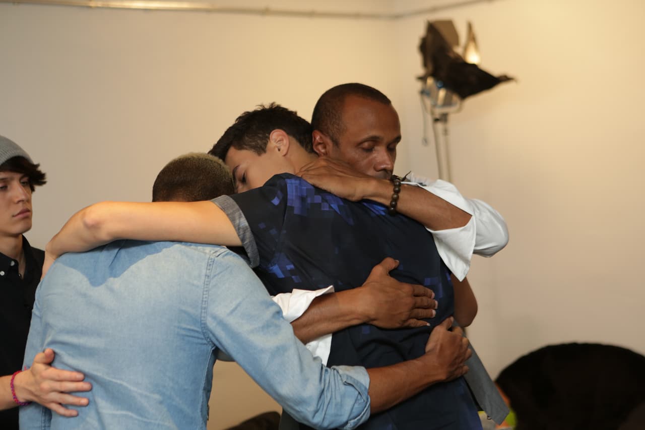 La presentación de los videos nos tuvo en el filo de las sillas. Ahora sit back, relax y mira todo lo que no salió en televisión.