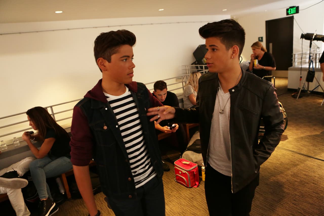 La presentación de los videos nos tuvo en el filo de las sillas. Ahora sit back, relax y mira todo lo que no salió en televisión.