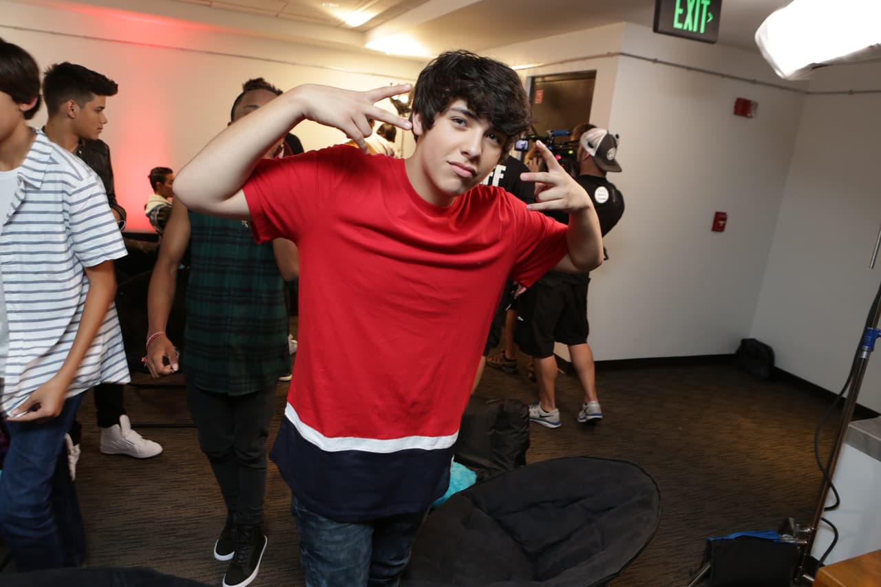 La presentación de los videos nos tuvo en el filo de las sillas. Ahora sit back, relax y mira todo lo que no salió en televisión.