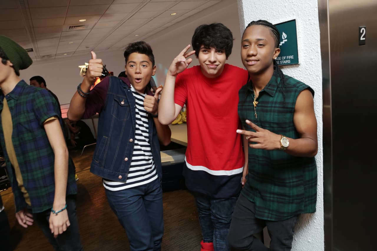 La presentación de los videos nos tuvo en el filo de las sillas. Ahora sit back, relax y mira todo lo que no salió en televisión.