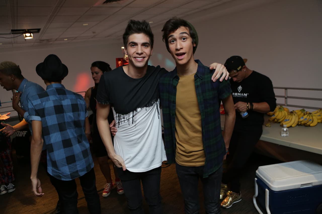 La presentación de los videos nos tuvo en el filo de las sillas. Ahora sit back, relax y mira todo lo que no salió en televisión.