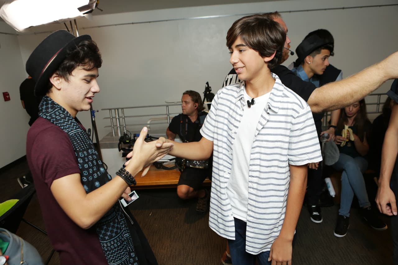 La presentación de los videos nos tuvo en el filo de las sillas. Ahora sit back, relax y mira todo lo que no salió en televisión.