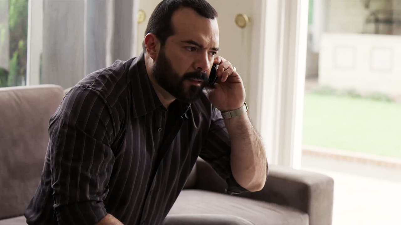 Furious and in disagreement, ‘El Arriero’ informed him they would let him go in a public square.