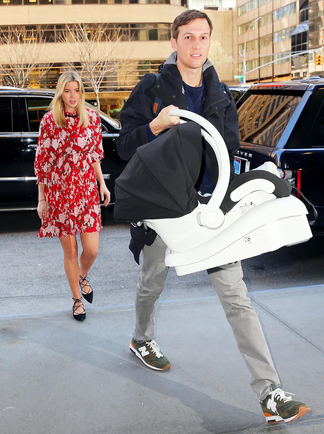 Ivanka Trump volvió a casa con su nuevo tesoro en brazos.