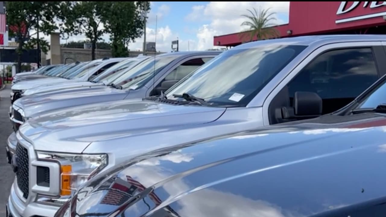 Ten muy claro de cuánto dinero dispones para el pago inicial y si vas a poder hacer los pagos mensuales a tiempo.