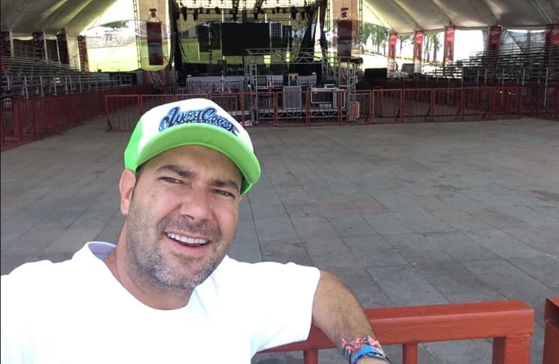 Actualmente Gómez está casado con Ana Paula Galindo, con quien procreó un hijo de nombre José María, quien tiene 6 meses de nacido: "
<b>Tenía un vacío muy grande en mi corazón</b> y en mi alma y José María llegó a dármelo. Hoy cuido cada paso que doy para no tropezarme y tratar de ser el mejor padre para él".