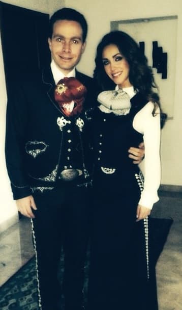 A pesar de estar viviendo esta nueva etapa, la joven de hermosos ojos dejó bien claro que seguirá adelante con su carrera.