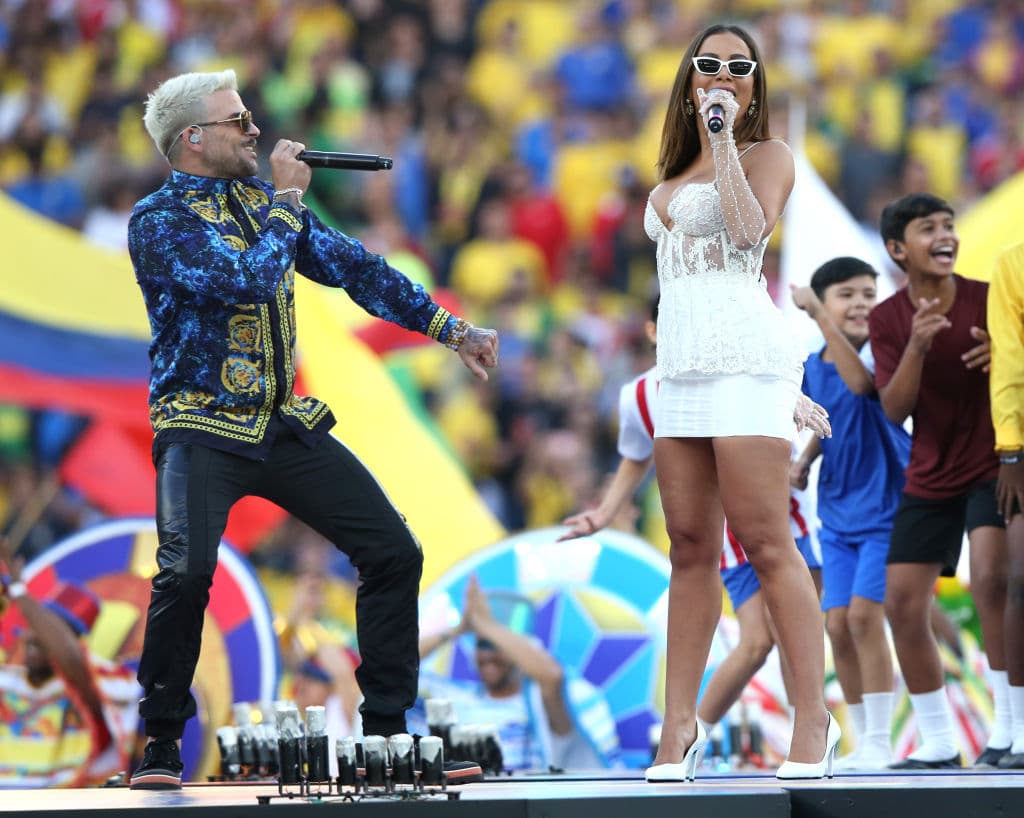 Entre sus logros destaca su participación en la ceremonia de clausura de la Copa América de Futbol, que ocurrió en julio pasado. Cantó 'Calma' junto con la brasileña Anitta.