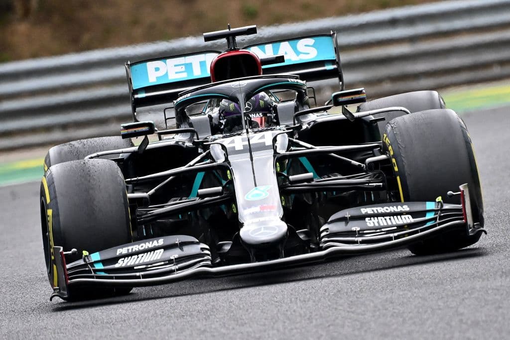 La escudería Mercedes se ha llevado las tres carreras del calendario de la Fórmula 1 en este 2020 y la siguiente será el 2 de agosto en el Circuito de Silverstone en Inglaterra.