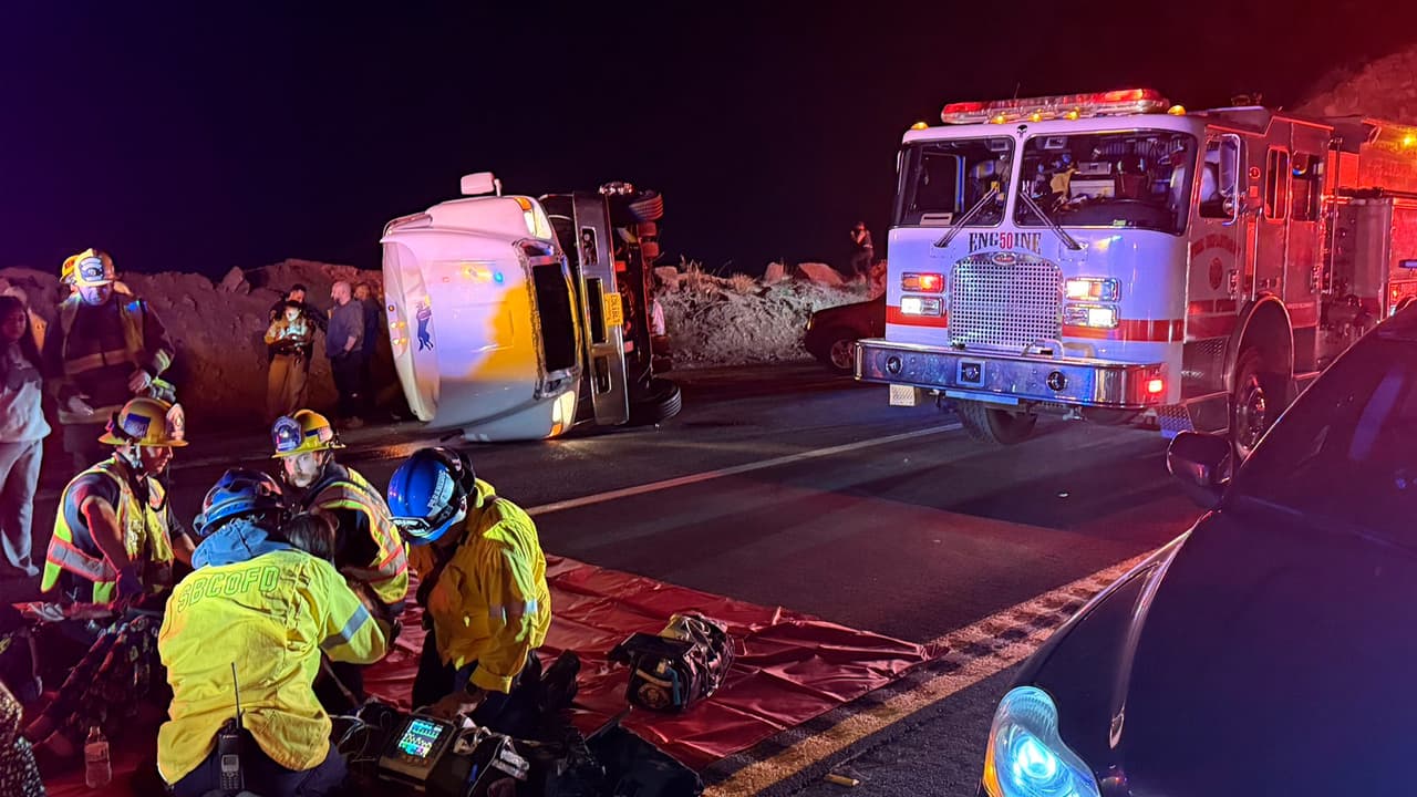Autobús con 36 pasajeros se vuelca en Running Springs; 20 fueron hospitalizados.