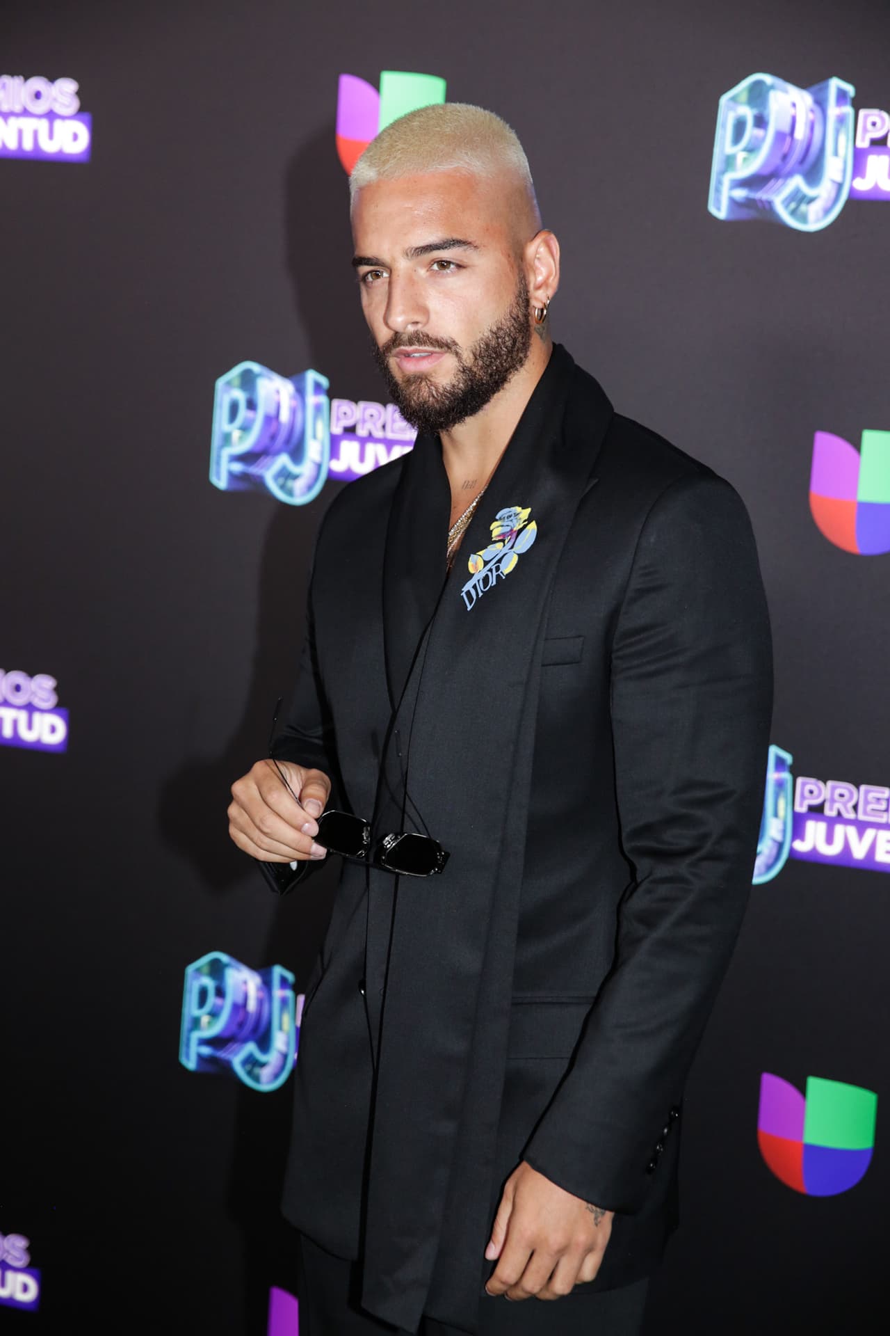 El amor se hizo presente en la fiesta más esperada del verano y qué mejor manera de representar el cariño que con un beso.