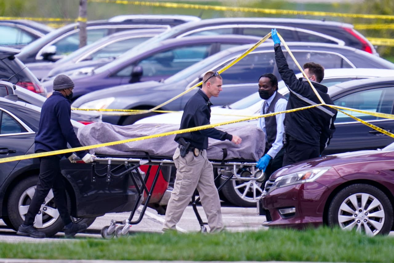 Tiroteo en Indianapolis con ocho muertos: Identifican al pistolero como un exempleado de FedEx de 19 años 